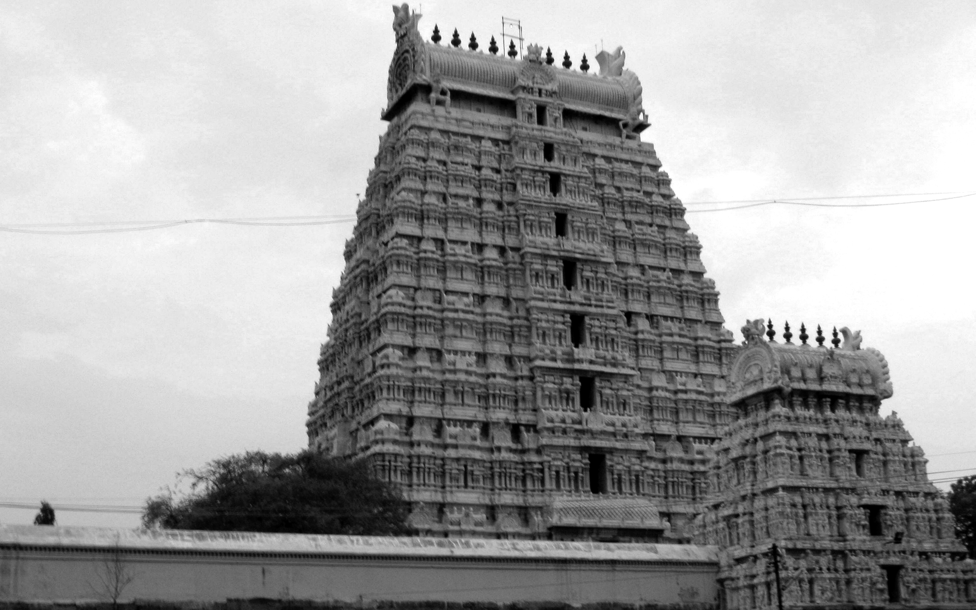 Analyzing Hindu Fundamentalism